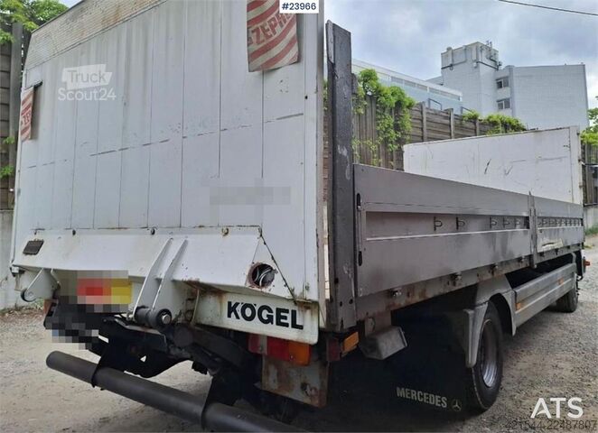 Platformos priekaba Mercedes-Benz Atego 818