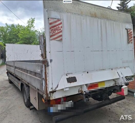 Platformos priekaba Mercedes-Benz Atego 818