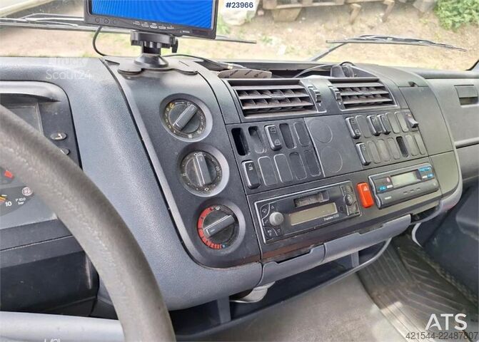 Platformos priekaba Mercedes-Benz Atego 818