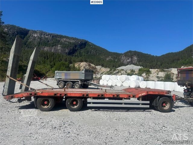 Низький навантажувач Kel-Berg Maskinslep with hydraulic ramps