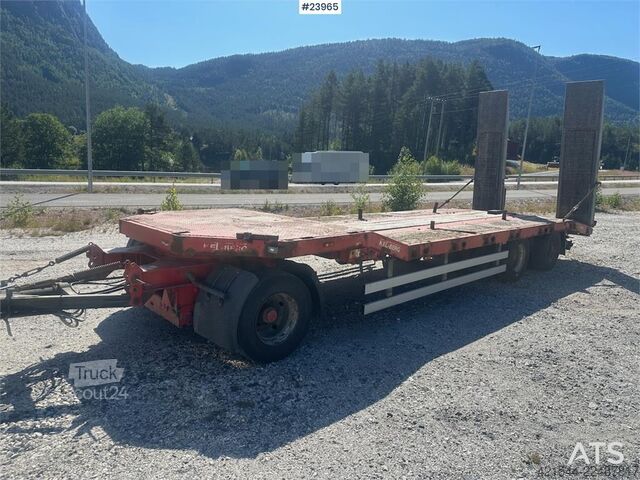 Низький навантажувач Kel-Berg Maskinslep with hydraulic ramps