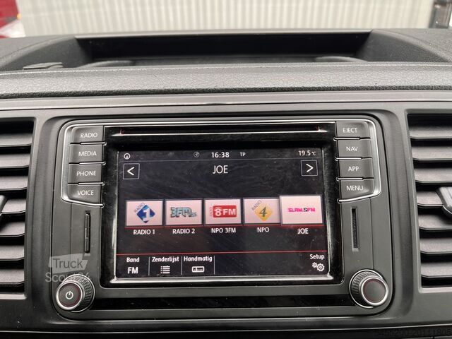 Platforma za učitavanje VW Transporter 2.0 TDI L2H1 DC 102pk Pick-up Trekh...