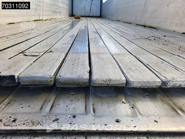 Fond mouvant Kraker CF-Z 3 axles 92m3 Lifting Axle 10mm