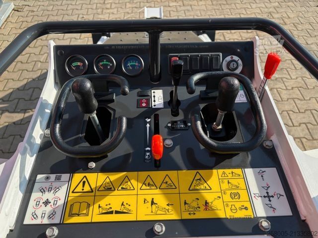 Mini bager BOBCAT MT 100 Raupenlader optional mit Baumgreifer !