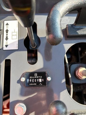 Mini bager BOBCAT MT 100 Raupenlader optional mit Baumgreifer !