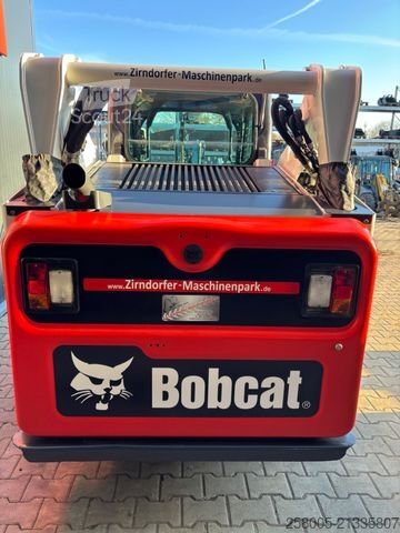 Valjar za ceste BOBCAT T 590 Raupe  Full Option !!!