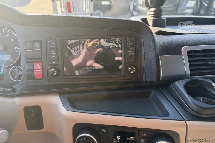 Autocarro con cassone MAN TGM 15.290 4x2 Koffer/HB / Swiss-Vehicle