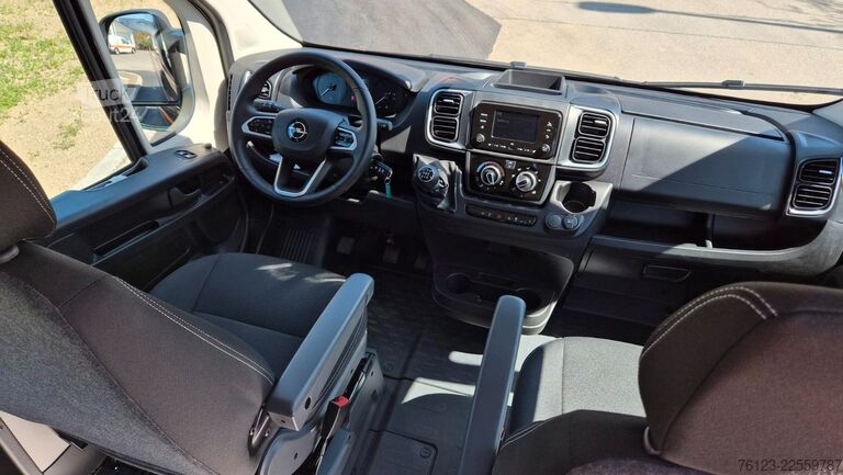 Minibus Opel Movano Mobility Airline Boden Rolli