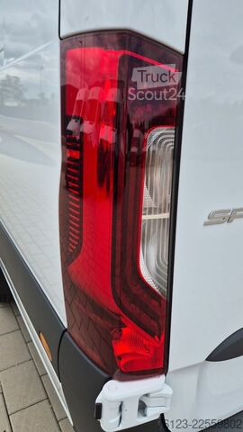 Bestelwagen met verhoogd dak MERCEDES-BENZ Sprinter III Kasten  519 CDI RWD 4x 4 Allrad