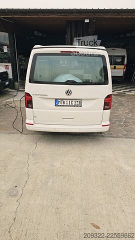 عربة التخييم/عربة سكن متنقلة Volkswagen California Coast 2022 | Cambio automatico | Tetto a soffietto