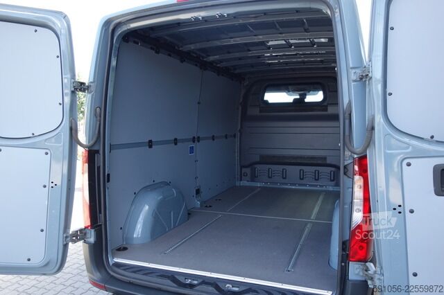 Slēgtais furgons mercedes-benz Sprinter 215 CDI Kasten L2H1 AUTOM/KLIMA/KAMERA