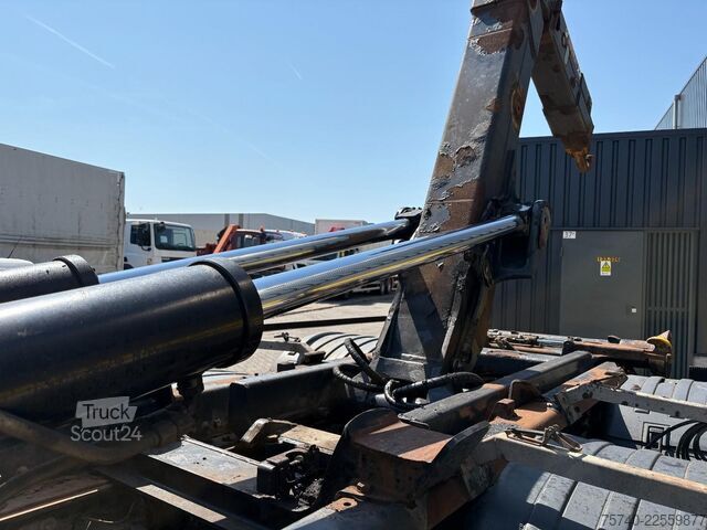 Sistema de braço de gancho Scania P 360 + HAAKARMSYSTEEM + 6X2 + EURO 5 + HOOGTE ...
