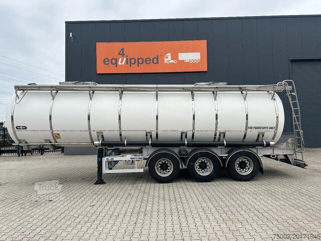 Camião-cisterna Van Hool FOOD / RVS chassis / empty weight: 5.860kg / 29...