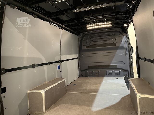 Box van Mercedes-Benz Sprinter 317 CDI L2 Pro RWD / Euro 6 / Trekhaak...