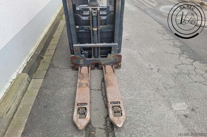 El transpaletleri Linde D12SP