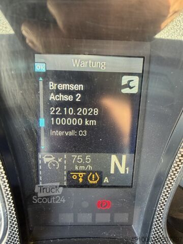 Kamion z zamenljivo nadgradnjo Mercedes-Benz Actros 2545