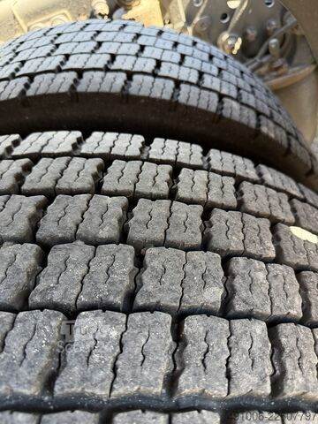 Kamion z zamenljivo nadgradnjo Mercedes-Benz Actros 2545