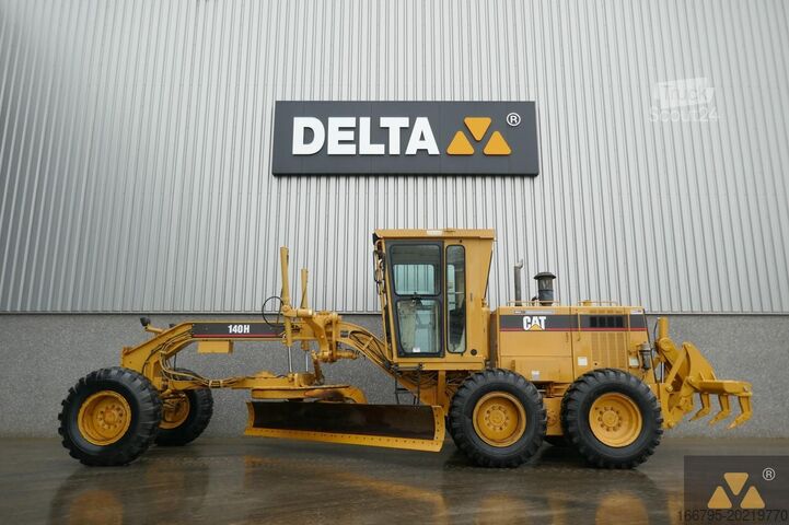 Grader Caterpillar 140H Ex-army