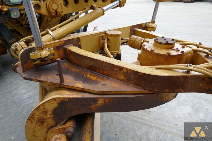 Grader Caterpillar 140H