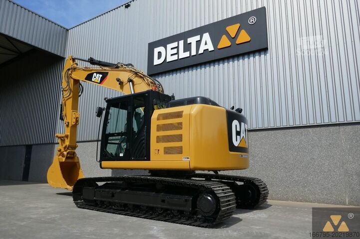 Rupsgraafmachine Caterpillar 320ELRR