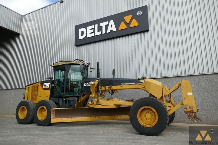 Grader Caterpillar 120M