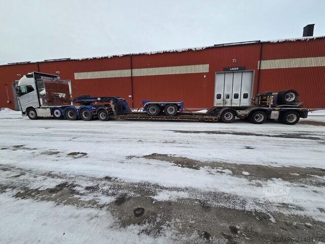 Standardni traktor Volvo FH 16 750 8x4+2 GCW 180 ton / DOLLY / RETARDER ...