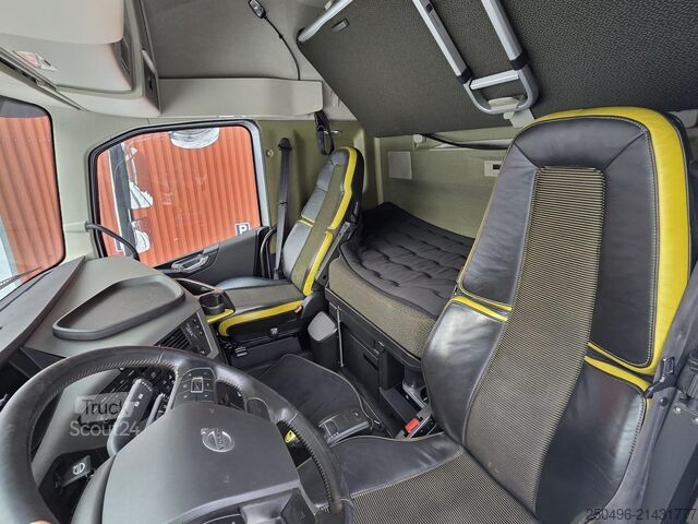 Lav last Vang ATHLS 111+1 VOLVO FH 16 750 8x4+2 YEAR 2015