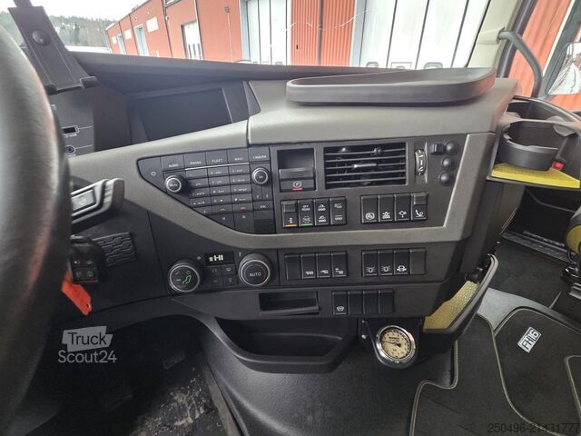 Lav last Vang ATHLS 111+1 VOLVO FH 16 750 8x4+2 YEAR 2015