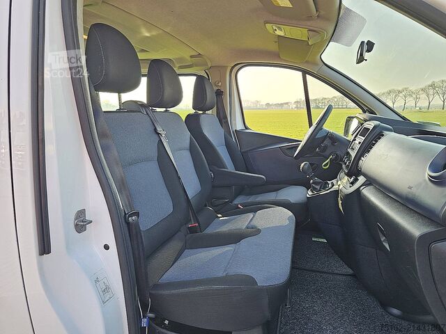 Matkustajaliikenne OPEL VIVARO 1.6 L1 Combi 9p Airco