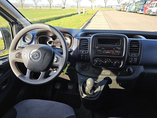Matkustajaliikenne OPEL VIVARO 1.6 L1 Combi 9p Airco