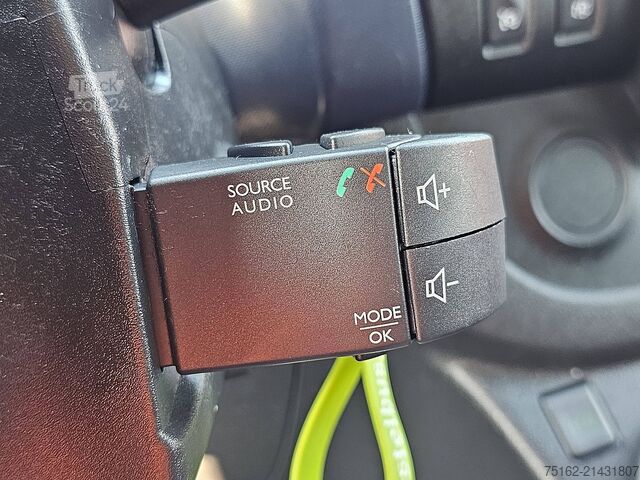 Matkustajaliikenne OPEL VIVARO 1.6 L1 Combi 9p Airco