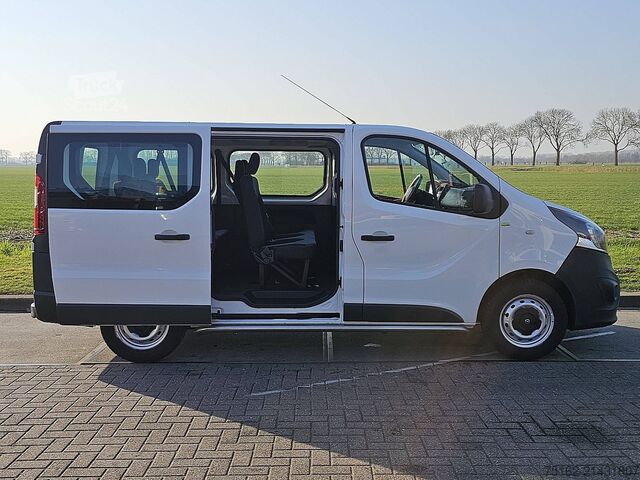 Matkustajaliikenne OPEL VIVARO 1.6 L1 Combi 9p Airco