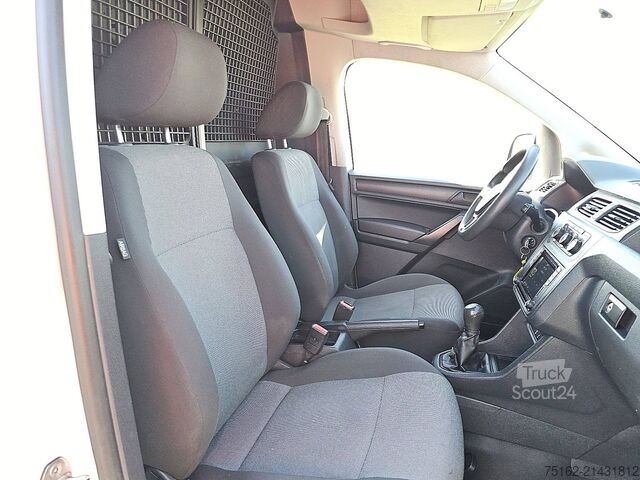 Matkalaukku VOLKSWAGEN CADDY MAXI 2.0 75Pk Navi Euro6 AC!