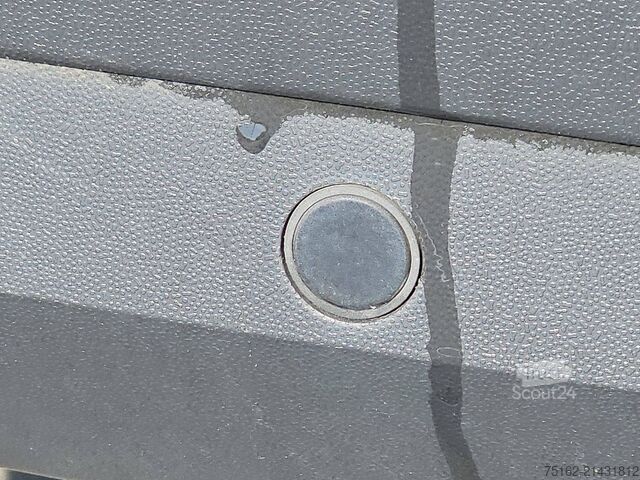 Matkalaukku VOLKSWAGEN CADDY MAXI 2.0 75Pk Navi Euro6 AC!