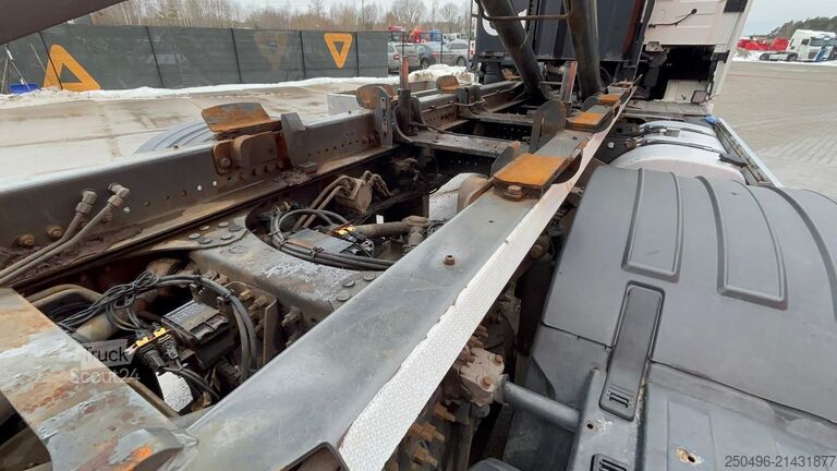 Kampókaros rendszer Volvo FH 500 6x2*4 HIAB XR 21 ton / L=5100 mm