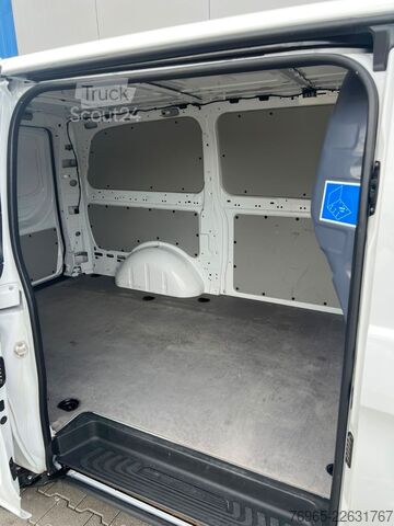 Dobozos furgon MERCEDES-BENZ Vito 114 LANG 9G-TR. KLIMA NAVI KAMERA LED AHK
