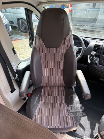 Camper PÖSSL 2 Win R Plus - Markise, Kamera, Radträger