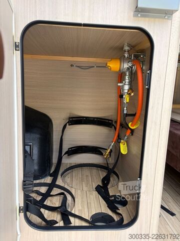 Camper PÖSSL 2 Win R Plus - Markise, Kamera, Radträger