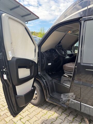 Camper PÖSSL 2 Win R Plus - Markise, Kamera, Radträger