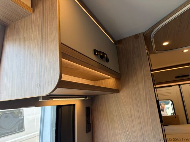 Camper PÖSSL 2 Win R Plus - CSL Munich Edition - Aufstelldach