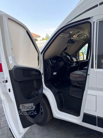 Camper PÖSSL 2 Win R Plus - CSL Munich Edition - Aufstelldach
