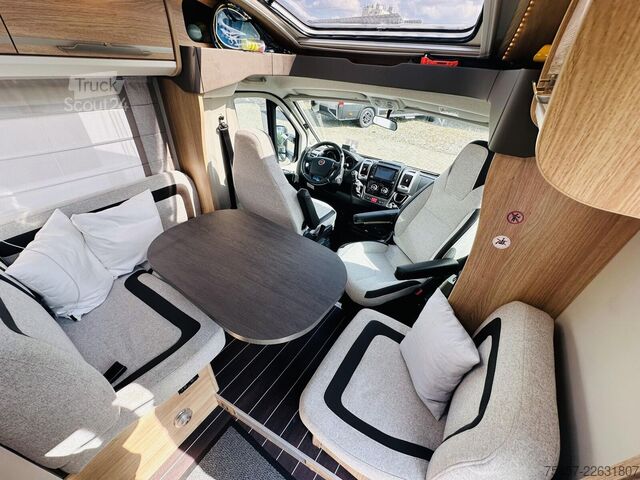 Polointegrovaný karavan KNAUS Sky Ti 700 MEB Platinum Selection Hubstützen