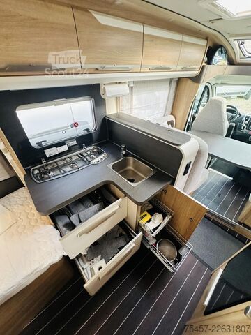 Polointegrovaný karavan KNAUS Sky Ti 700 MEB Platinum Selection Hubstützen