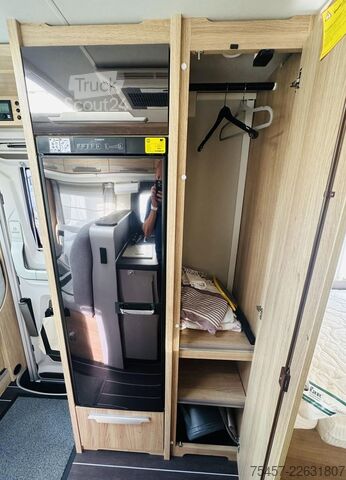 Polointegrovaný karavan KNAUS Sky Ti 700 MEB Platinum Selection Hubstützen