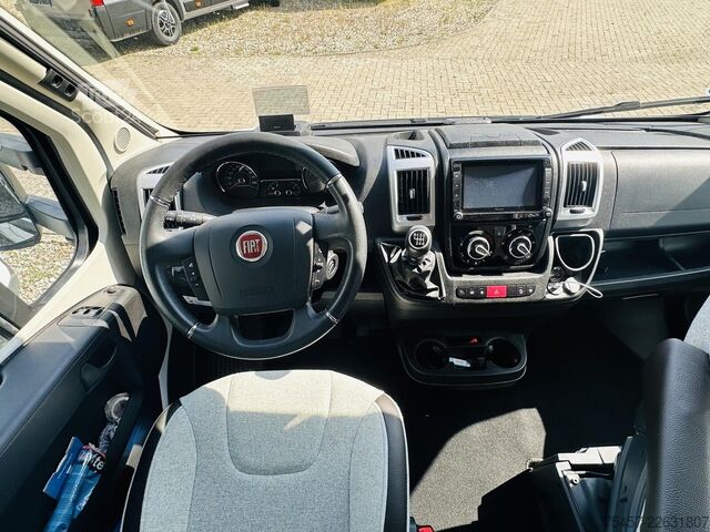 Polointegrovaný karavan KNAUS Sky Ti 700 MEB Platinum Selection Hubstützen