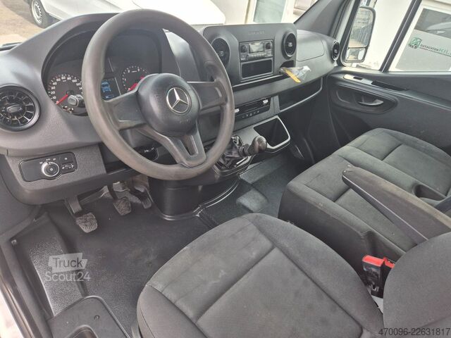 Pick-up dodávka MERCEDES-BENZ Sprinter Pritsche DoKa/315*AHK-2800KG*7-Sitze*