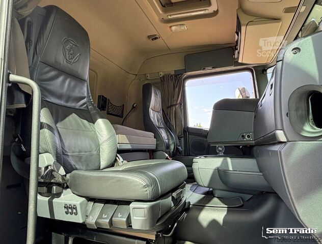 Farligt gods lastbil SCANIA R500 V8 EURO 5 FULL AIR 6X2 FULL ADR FUEL DIESEL