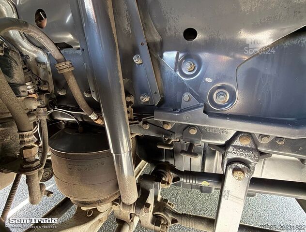 Farligt gods lastbil SCANIA R500 V8 EURO 5 FULL AIR 6X2 FULL ADR FUEL DIESEL
