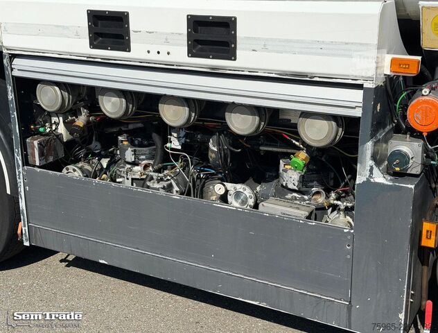 Farligt gods lastbil SCANIA R500 V8 EURO 5 FULL AIR 6X2 FULL ADR FUEL DIESEL