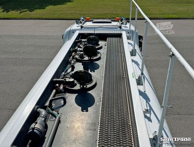 Farligt gods lastbil SCANIA R500 V8 EURO 5 FULL AIR 6X2 FULL ADR FUEL DIESEL